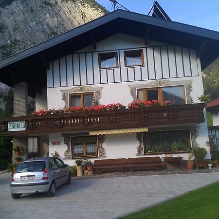 Haus Scholl Bed and Breakfast Nassereith Exterior foto