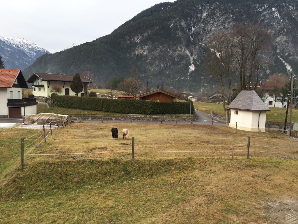 Haus Scholl Bed and Breakfast Nassereith Exterior foto