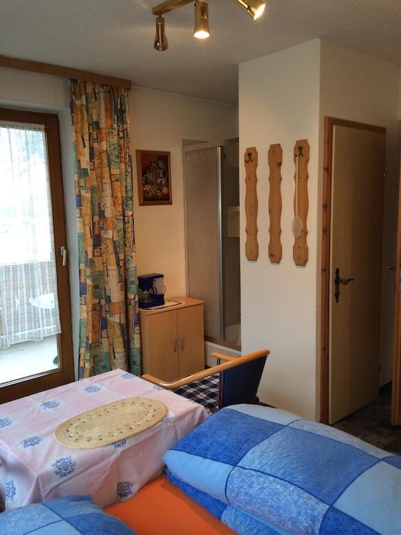 Haus Scholl Bed and Breakfast Nassereith Habitación foto